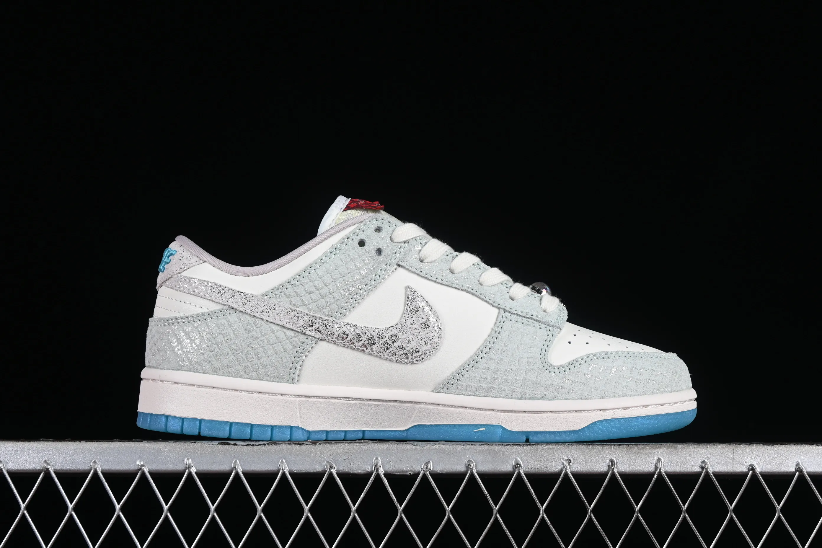 All categories Nk SB Dunk series Nk SB Dunk Low low-top sneakers F version Nk Dunk Low 2024 Year of the Dragon customized model SB low-top casual sneakers FZ5065-111
